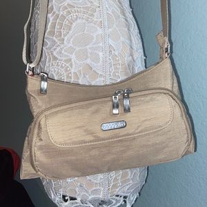 Like new Baggallini Everyday Bag Crossbody